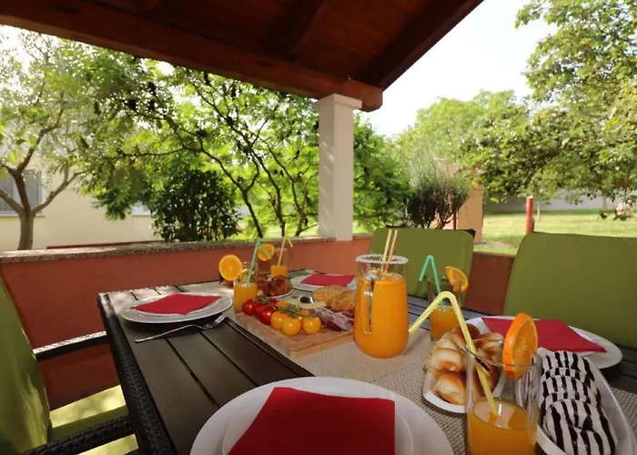 Melisa 5 By Interhome Feriehus Poreč